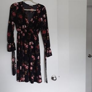 Floral dress, size medium